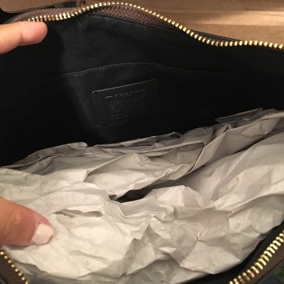 NWT coach signature zip hobo shoulder bag - Picture 6 of 7